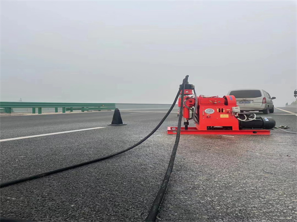 洪湖马路路基路面开裂下沉注浆加固灌浆